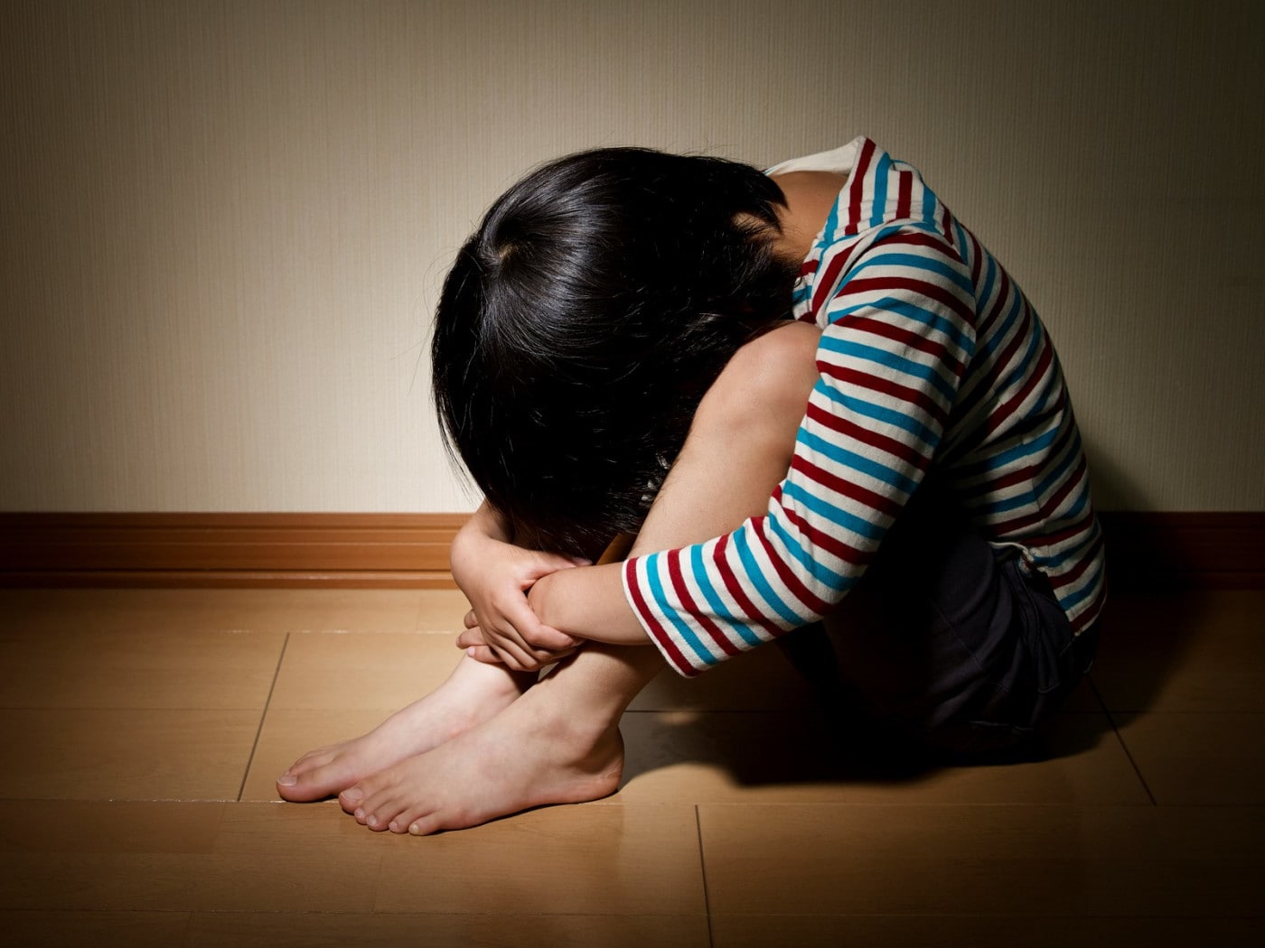 親子-お尻ぺんぺん201209イラスト