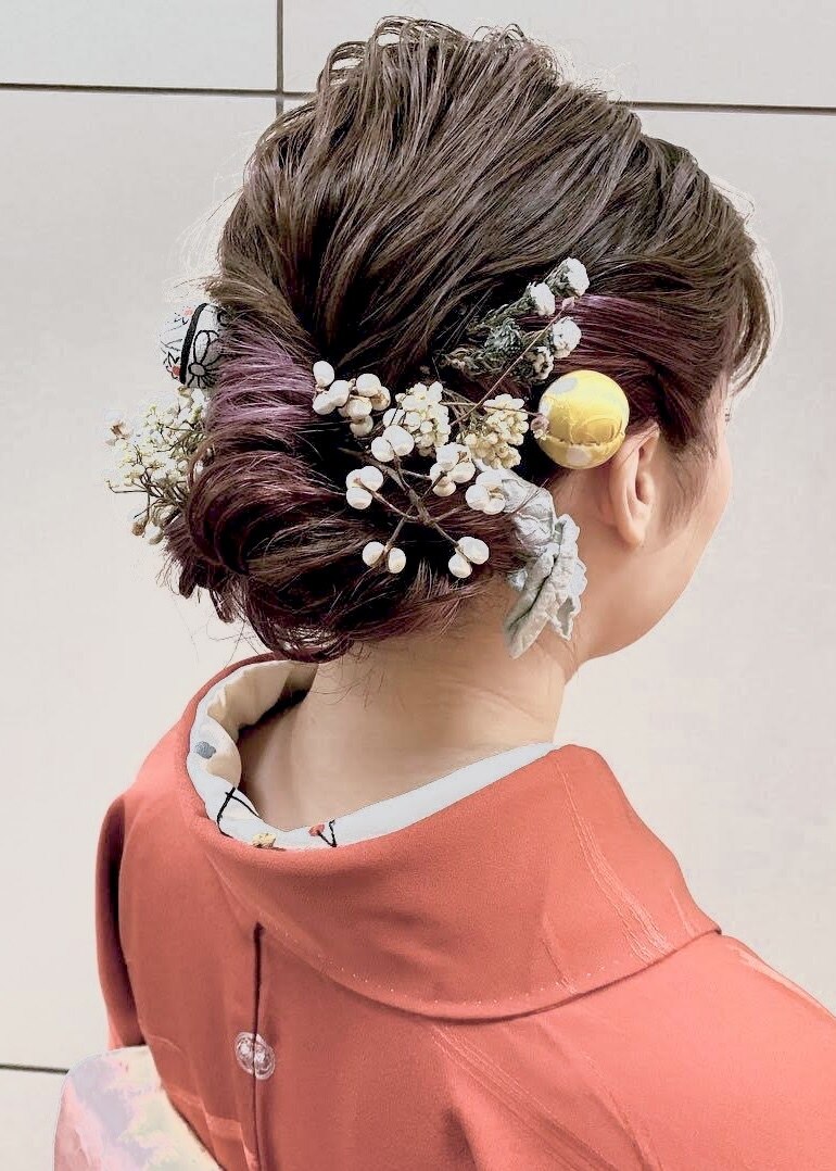 黒留袖に合う髪型とは？長さ別のスタイリングや髪飾りの選び方を詳しく解説きものレンタリエのきもの豆知識