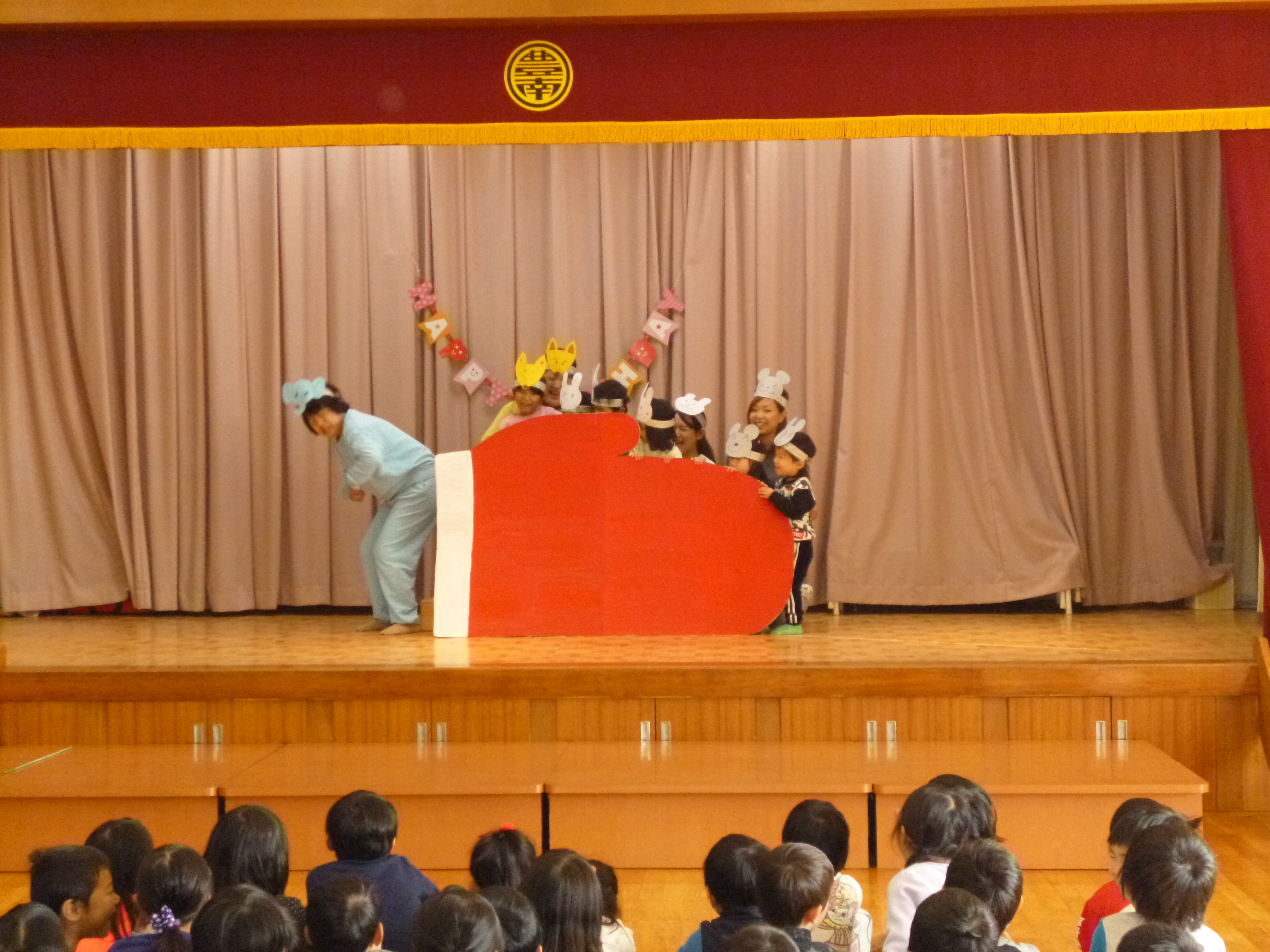 お誕生日会・保育士の出し物 - おおわだ保育園 子どものようす