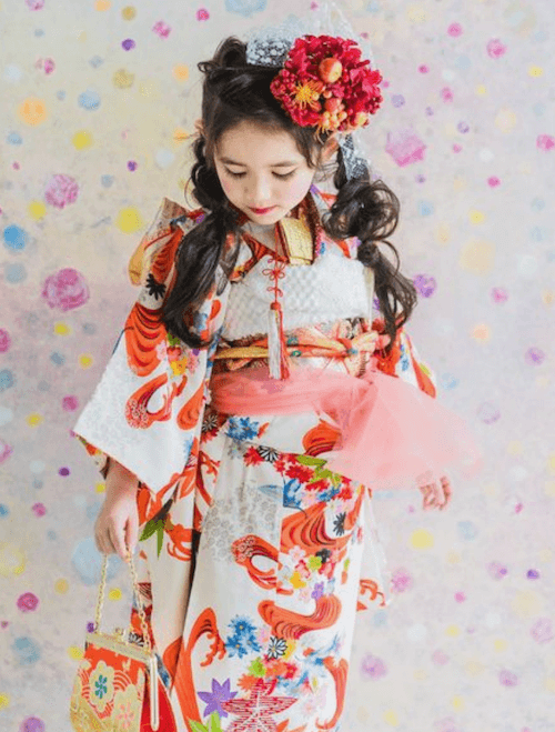 七五三♡7歳さんに大人気プランの「ヘアチェンジ」ドレスとお着物で髪型が変えられます♪3000円で出来ちゃいますよ♡7歳さんにはオススメのプランです *^_^*- シャレニー上田店