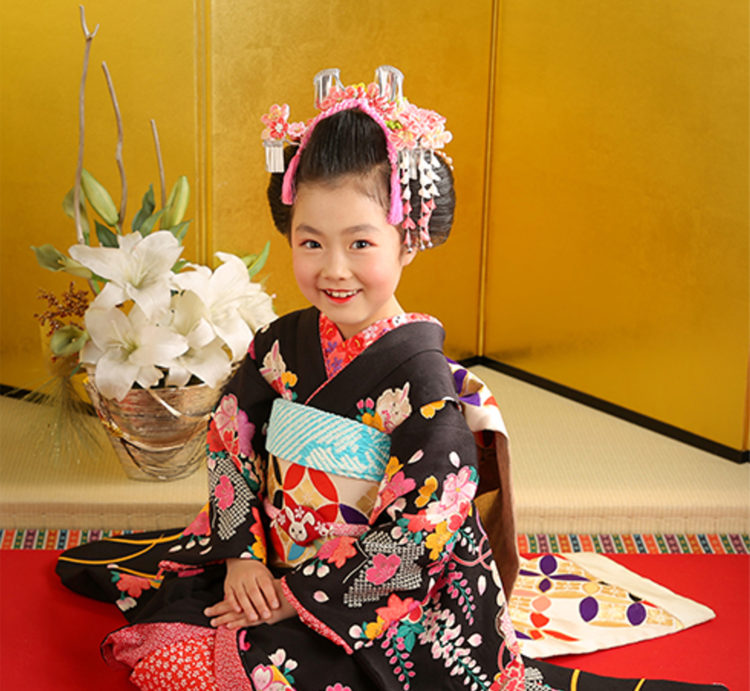 7歳女の子の七五三におすすめの髪型 美人サイドシニヨンコラム 武蔵野創寫舘