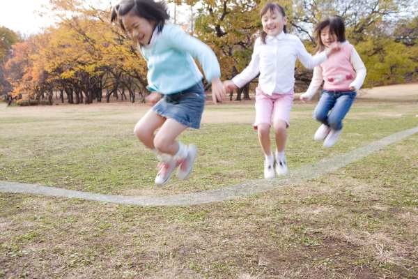 2歳児 ゲーム性のある遊び6選！それぞれの遊びのねらいは？知育玩具・おもちゃのサブスク定額レンタル