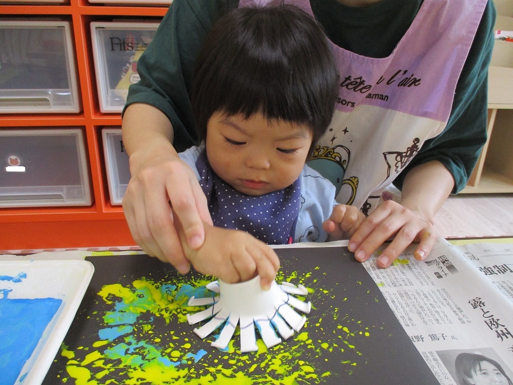 簡単にできる！1歳からの花火制作2つ