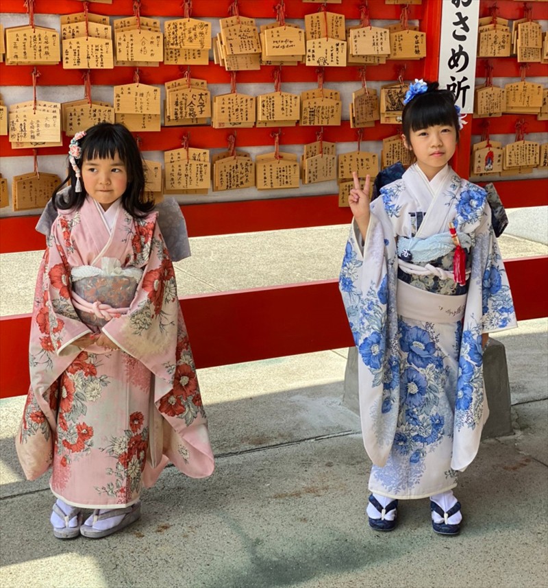 ３歳の七五三 アンティーク着物でひと味違った演出！レンタル完全ガイドゆめや通信アンティークきものレンタル ゆめや