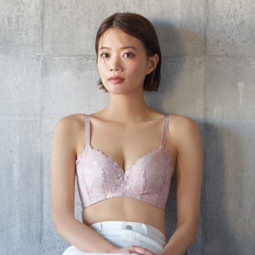 Amazon.co.jp: 熟女下着ラボ写真集 伊織奈美 43歳 NAMI