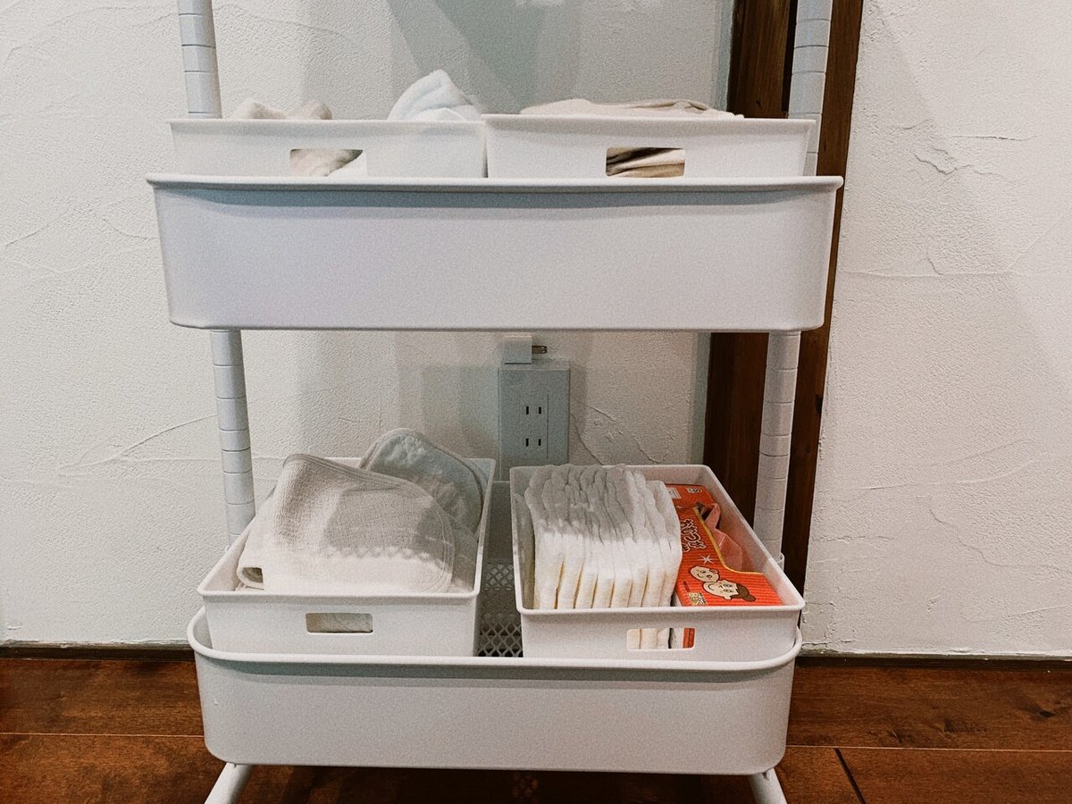 赤ちゃんお世話グッズ収納」のアイデア 8 件ベビー用品 収納, 赤ちゃんスペース, 赤ちゃん 収納