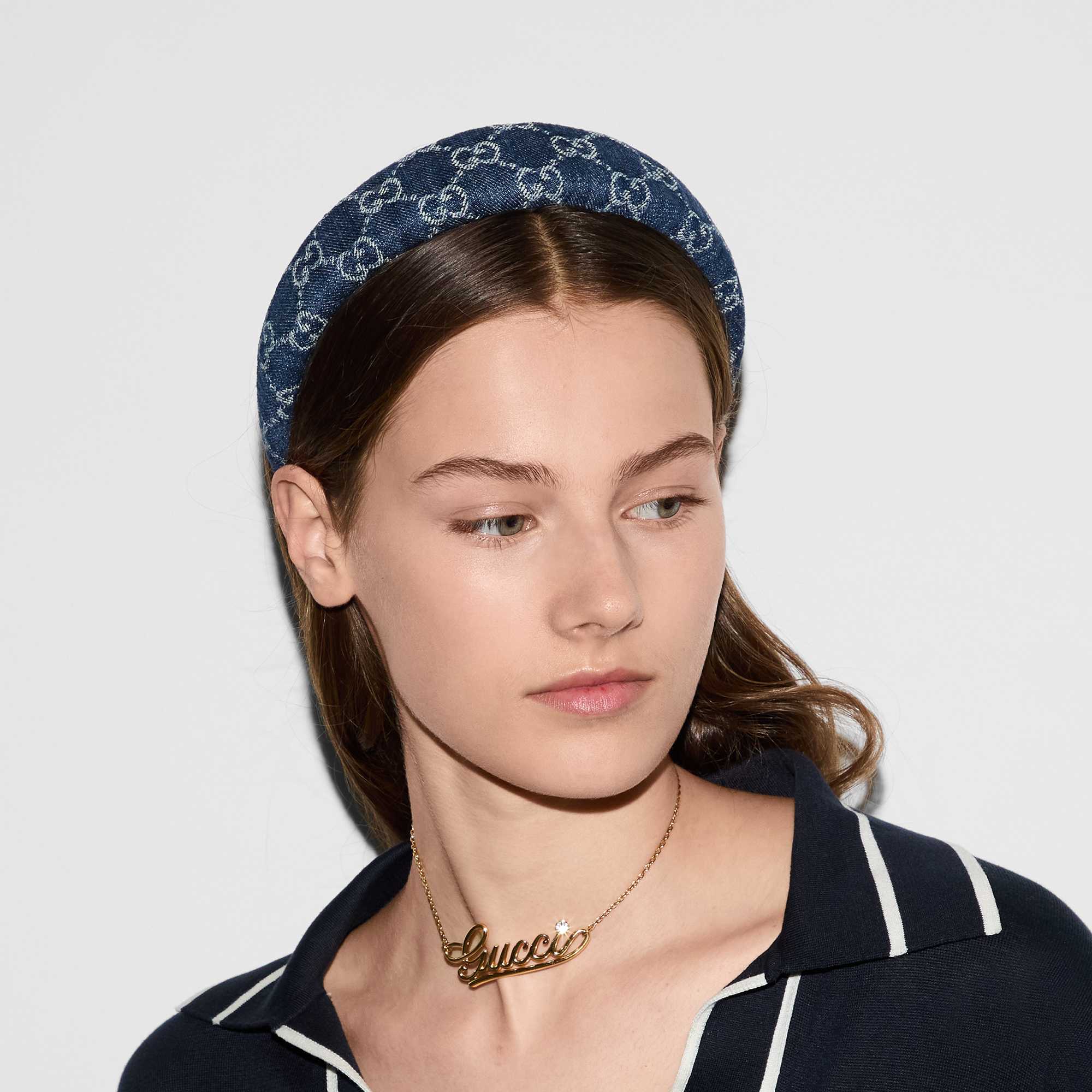 ディオールおしゃれヘアピンパロディ風ブランドヘアアクセサリーDior大蝶結びびバネ鋼ヘアピン后頭部ポニーテール半団子頭女