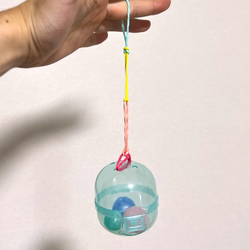 ガチャガチャの容器」に関する保育や遊びの記事一覧HoiClue ほいくる