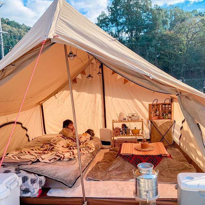 冬キャンプ お座敷スタイルの始め方 ファミリーにおすすめ～テントでぬくぬく快適に～ - hana,hachi,camp☆ はなはちファミリーキャンプ