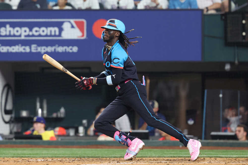 レッズのエリー・デラクルーズ、カブス戦で亡き姉へ捧げるアーチ