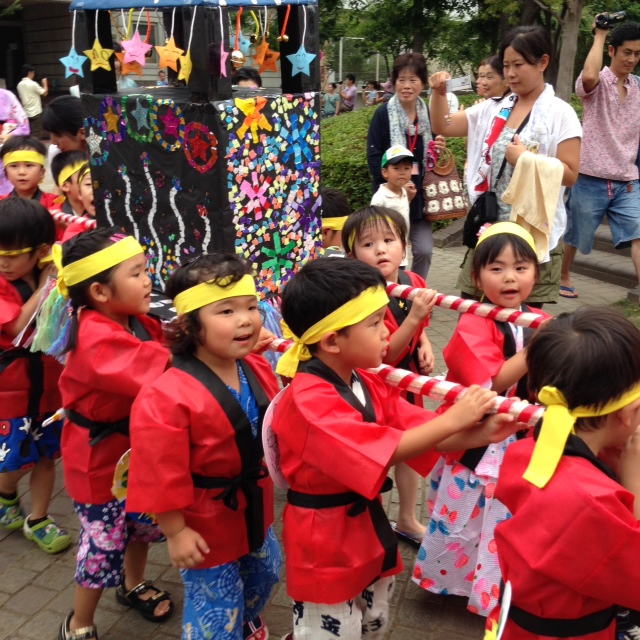 最新版！ 歴代のおみこし披露！ – 株式会社ひよこのスマイル