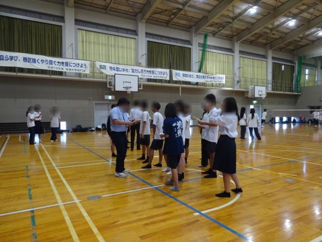 よしもとニュースセンター : バラエティにとんだ5組がトークを披露！「兵動大樹のおしゃべり部屋～後輩芸人のエピソードトークを兵動大樹がガッツリ聞く会～」