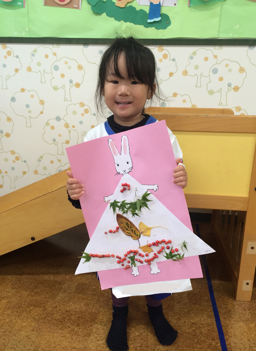 これは楽しい！リアルな「わたしのワンピース」 画用紙でできる簡単な外遊び、実践するママに聞いたまいどなニュース