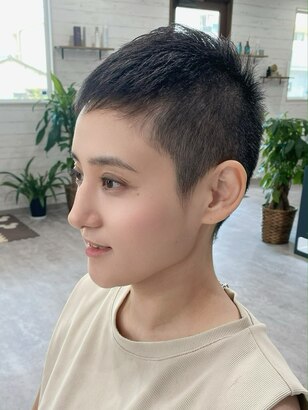 刈り上げ女子が急増中♡クールで色っぽい刈り上げショートカタログHAIR