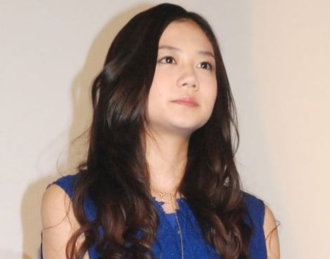 ちょっとドキドキ」幸福の科学に出家した清水富美加さん独占インタビュー ふっくら女優再起動宣言「ネットだけは見るように」 1 2ページ- 産経ニュース