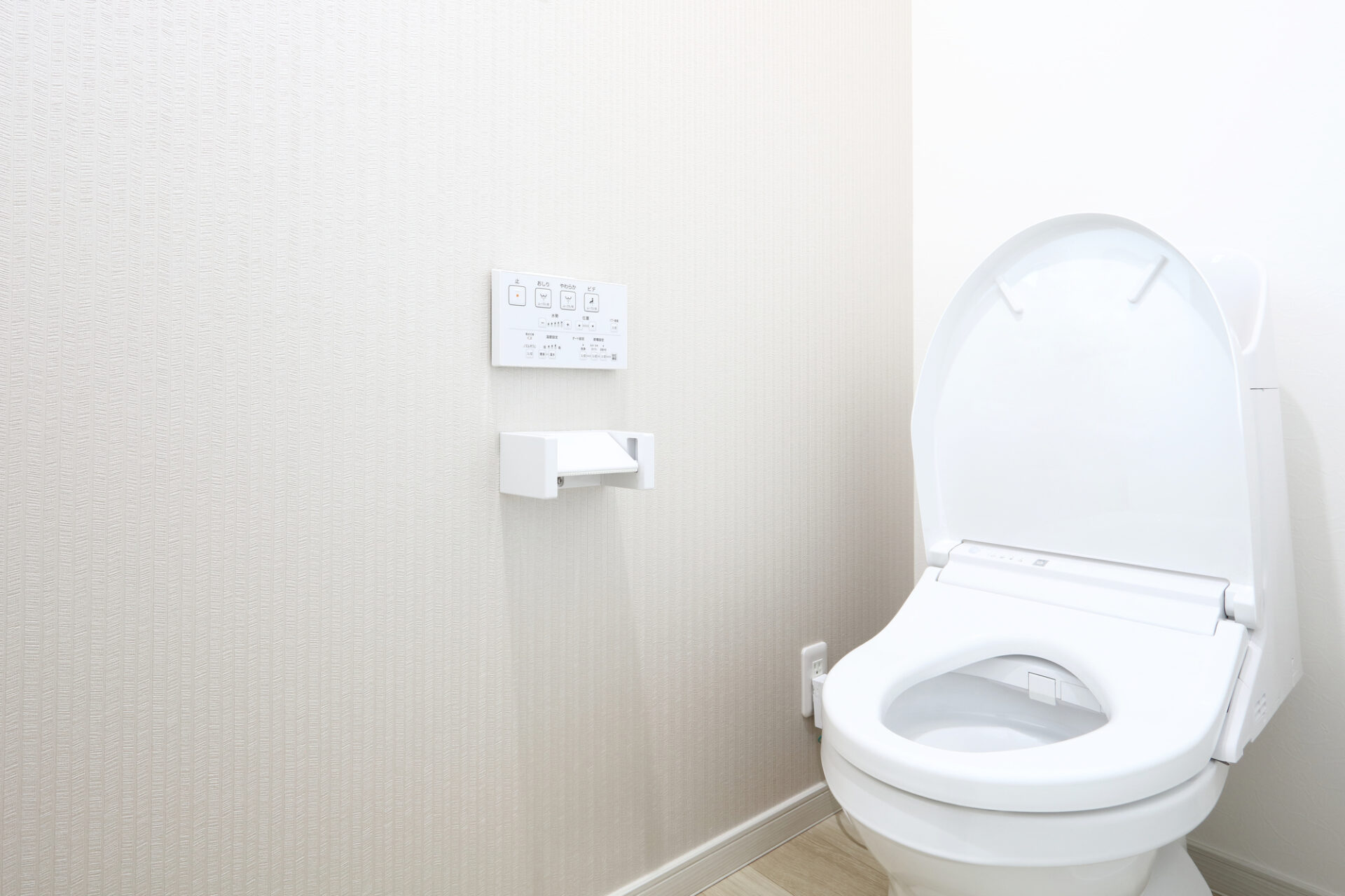 ティッシュペーパーでトイレが詰まる原因と5つの解決法 | 水の救急隊｜お役立ちコラム