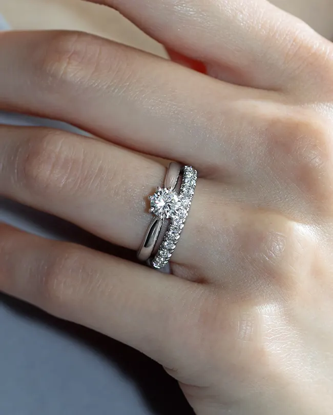 重ねて着ける、婚約指輪と結婚指輪ジュエリーかまた － オーダーメイドの結婚指輪・婚約指輪ならジュエリーかまた