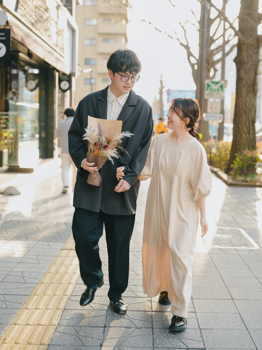 ふたり並んだ姿がおしゃれ♡ 映えるモノトーンカップルコーデをご紹介bis ビス