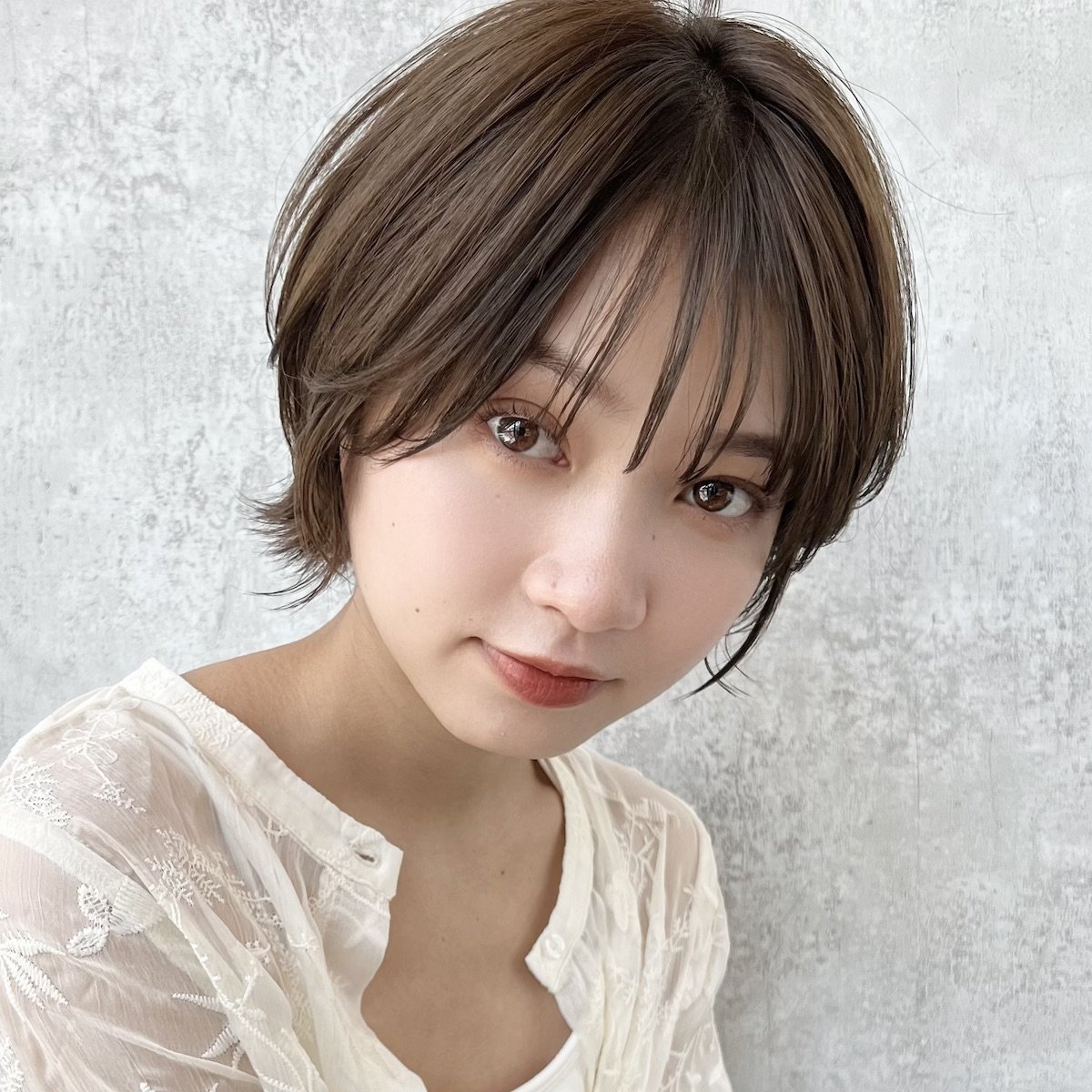 ショート編 “暗髪”なのに軽やか！大人女子におすすめの髪型5選4yuuu