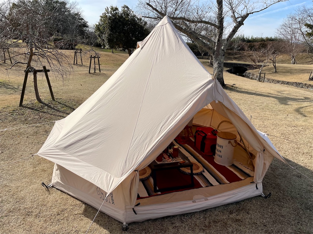 仲良し家族の冬キャンプ！ にゃんこも寄り道するほど楽しいキャンプ情報メディア LANTERN – ランタン