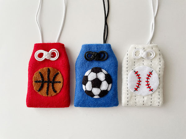 服飾パーツ 和風カラーお守り紐 2本 御守り おまもり ひも パーツ 手作り 日本 叶結び 試合 部活 受験 合格祈願 材料 資材 UVレジン 手芸クラフト 選べる12色 : 隠れ工房 GreenOcean - 通販 - Yahoo!ショッピング