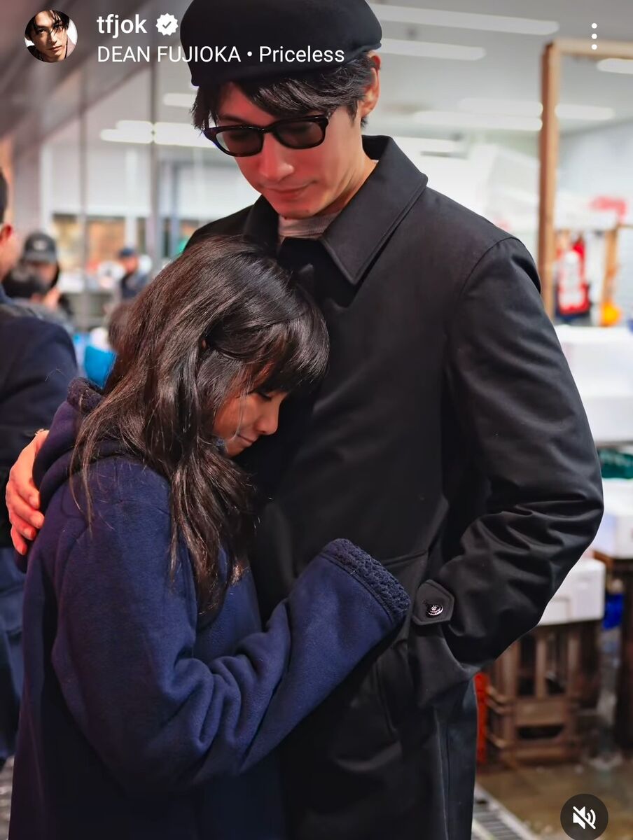 画像・写真ディーン・フジオカ、双子の息子＆娘との“ハグショット”公開「パパの顔も素敵です」 2枚目オリコンニュース ORICON NEWS