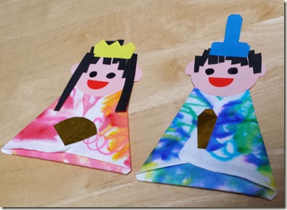 こんばんは🌝 わたこ先生です☆ . 本日は、 2・3歳児向け☆ひなまつり製作のご紹介です☆ 壁に掛けられるおひなさまを作ります🎎🌸アレンジのしやすい製作なので各年齢や発達段階に合わせて内容を足したり引いたり変えたりしながら作ってみて下さいね☺️ .材料