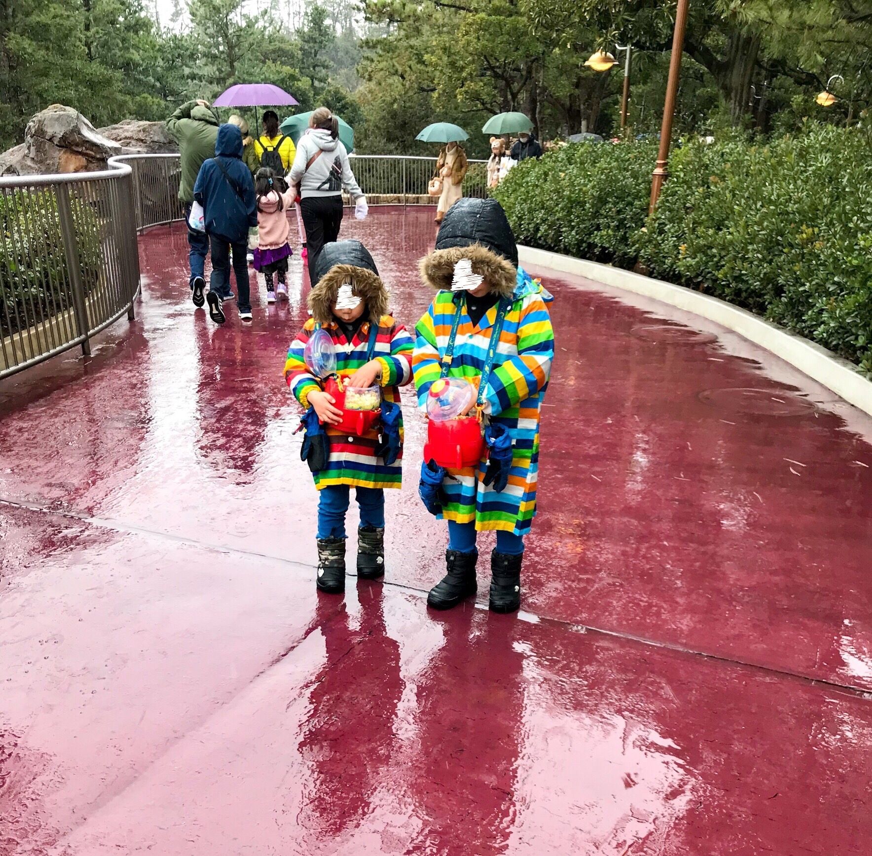 1歳娘と子連れディズニー！持ち物リスト＆便利アイテムはこれ！https:www.hatsumamayuki.com