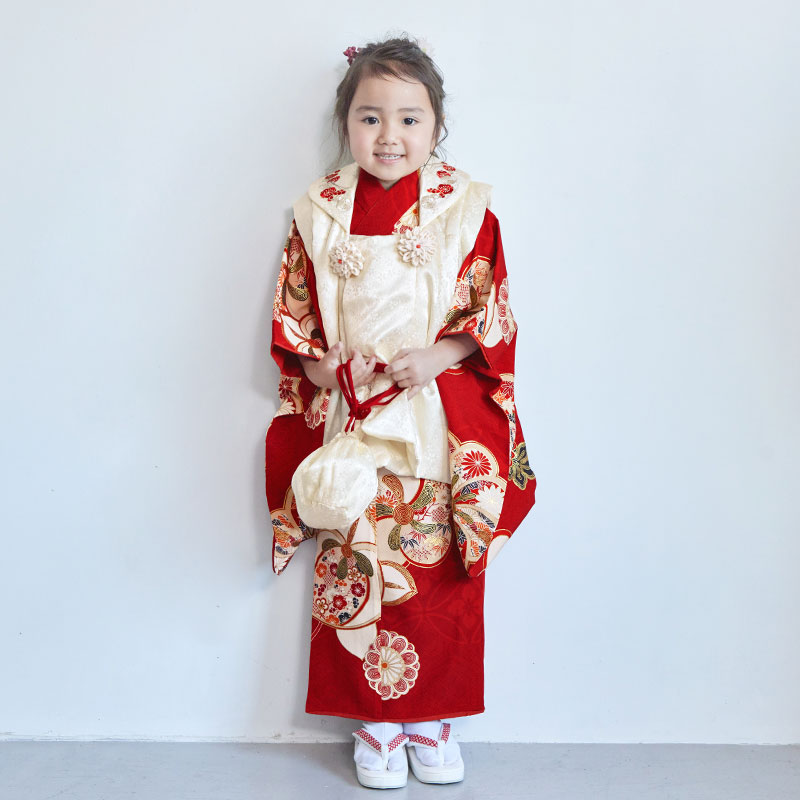 七五三 着物 3歳 女の子 ブランド被布セット 華徒然「オフホワイト×赤 檜扇」三歳女児被布セット 子供着物 フルセット 三才のお祝い着 3才向け メール便不可京都きもの町