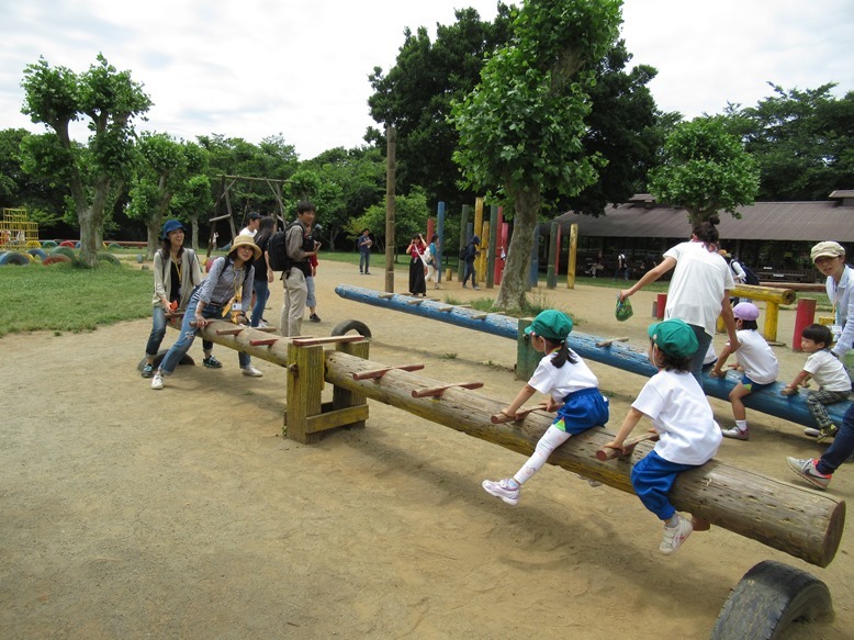 親子遠足① 集合~クラスに分かれて自己紹介- flap-hoikuen ページ