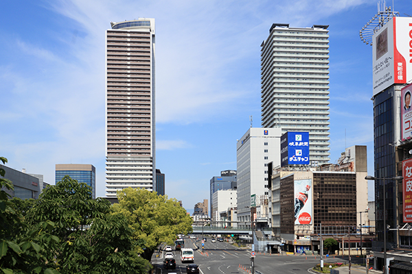 頬こけ解消のためのプロテインとトレーニング方法