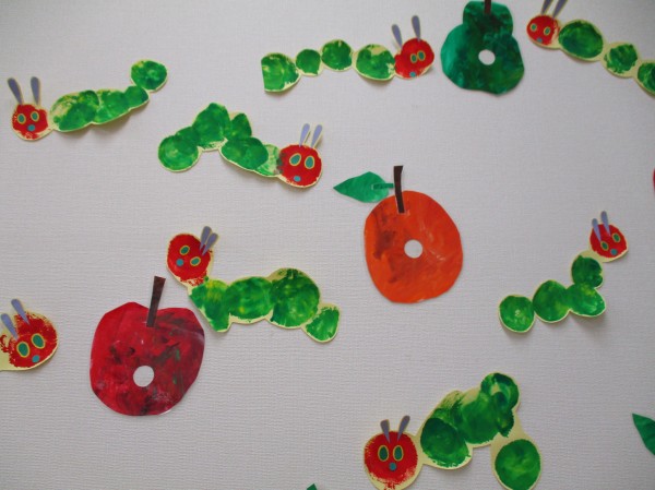 修了&進級記念製作♪「はらぺこあおむし」What are you doing today