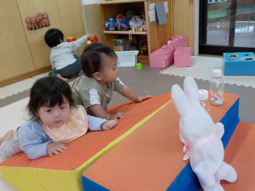 乳児部 室内遊び浜松市西区 連携型認定こども園 春日こども園
