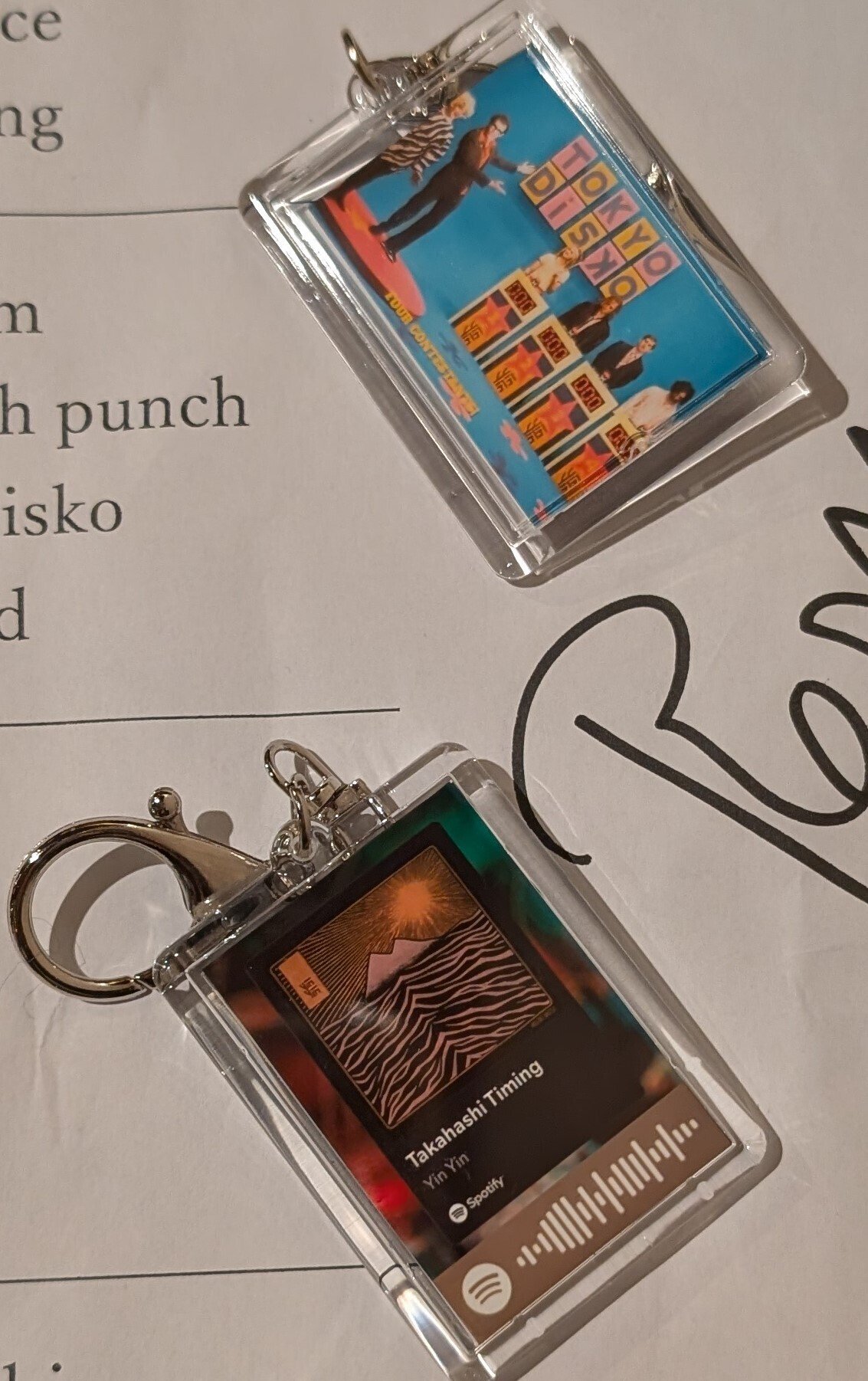 セリア 親子で推し活グッズ作り♡オリジナルアイテム作りが楽しすぎる！HugKum はぐくむ