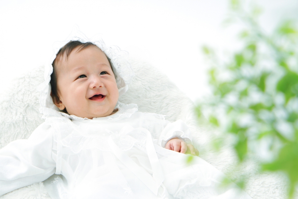 赤ちゃんが笑うとみんな幸せ ？「笑う赤ちゃん」 - 週刊アスキ