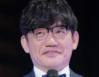 署名はチョコペンで🍫✒誓いの言葉を クッキー に書いて結婚証明書にするアイデア🍪marry マリー