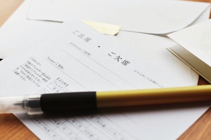 結婚式招待状の返信はメッセージも添えて！文例も紹介