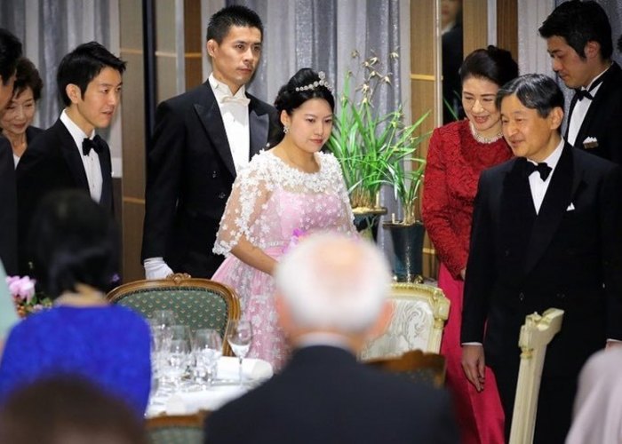 高円宮家の三女守谷絢子さん、第3子の男児出産 母子ともに健康：朝日新聞