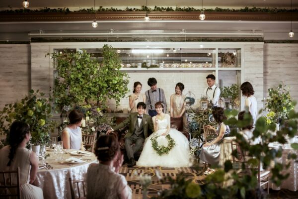 結婚式を可愛く彩るナチュラルな高砂ソファのデザインまとめ