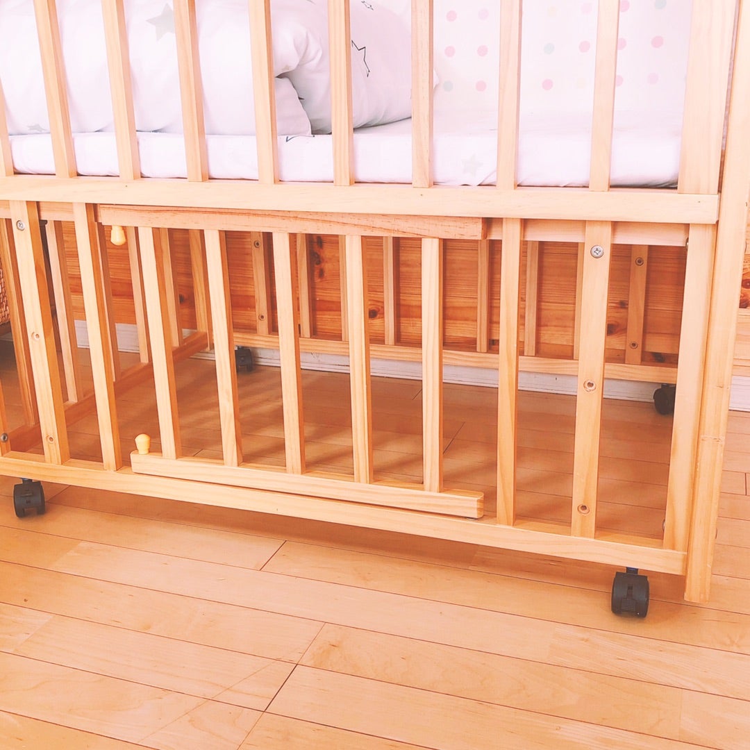 ベビーベッドにかける収納 100均TikTok