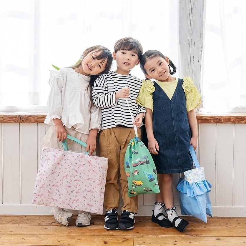 子供用レッスンバッグ他 ハンドメイド 布小物 女児向き5点セット 楽天市場 レッスンバッグ 5点 セット 女の子 子供 日本製 ボーダー リボンおしゃれ 入学 入園 グッズ 黒 裏地 あり マチ付 ポケット 上履き入れ 入園バッグ お稽古バッグ シューズバッグ コップ袋 体操服