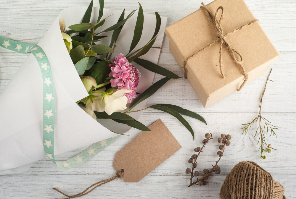 結婚の挨拶の手土産の選び方は？おすすめの手土産と気を付けるべきマナーKiarttブライダル