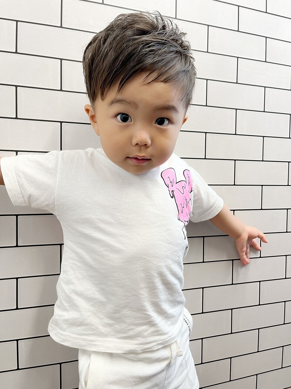 楽天市場楽天ランキング1位 散髪ケープ 散髪用ケープ 子供 キッズ ヘアーエプロン 男の子 女の子 兼用 おうち セルフカット ヘアカット 子供用折りたたみ式 マント 室内 自宅 カット 幼児 簡単 手軽 防水 ヘアカットケープ ポンチョ 前髪カット キッズカット : famuss