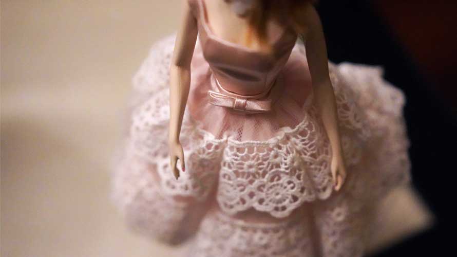 無料型紙あり！リカちゃんパパの簡単！袖付けなしVネックブラウスの作り方：29.5cm・1 6ドールメンズ服リンデリン