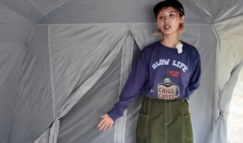 つるの剛士、結婚20周年報告＆夫婦2ショット披露 愛あふれる投稿にファン涙 – Sirabee