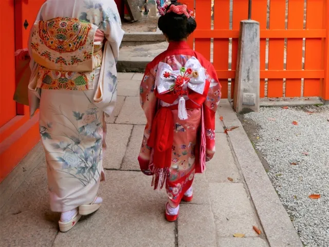 七五三の母親の着物 基本マナー、選び方のポイントをわかりやすく説明きものレンタリエのきもの豆知識
