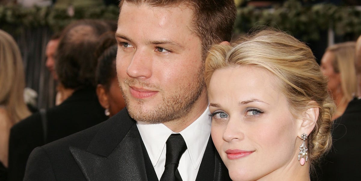 イタすぎるセレブ達 女優リース・ウィザースプーン、現＆元の夫を従えて息子のサッカー観戦。Techinsight テックインサイト 海外セレブ、国内エンタメのオンリーワンをお届けするニュースサイト