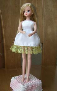 100均 ミシン不要！フェルトと布でリカちゃん服の 作り方雑記帳