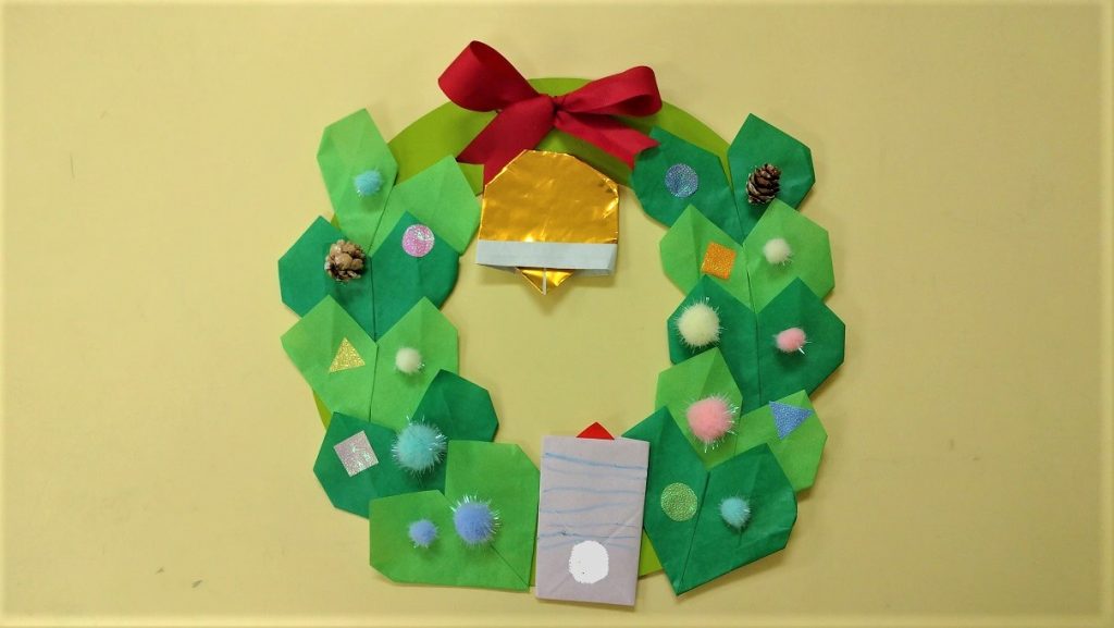 保育士のための手作りクリスマスツリー製作方法