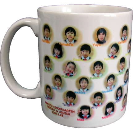 1個から 卒園記念品 マグカップ オリジナル 桜マグカップ 卒園 先生 プレゼント 記念品 名入れ 写真入り 子供 先生 プレゼント メッセージお揃い チーム クラス 幼稚園 保育園 小学校 卒団 卒業 卒園 記念品 写真入り 可愛い似顔絵グッズ 名入れグッズ ばみや